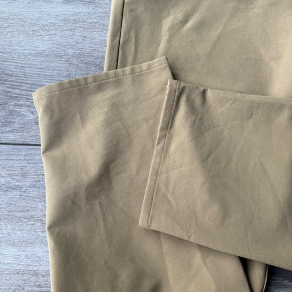 Abercrombie & Fitch The Traveler Khaki Skinny Taper Stretch Pants - Picture 8 of 15